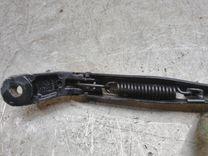 Щеткодержатель (поводок стеклоочистителя, дворник) 75R0I0 Volkswagen Passat купить с доставкой