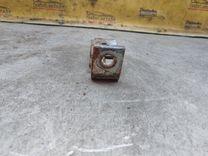 Петля двери задней правой HM4G97 Skoda Fabia купить