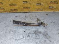 Петля капота правая J6WYHG Subaru Forester купить в магазине запчастей бу