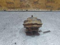 Подушка крепления двигателя 7W0YD5 Volkswagen Passat - Фото 2