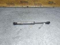 Амортизатор крышки багажника (3-5 двери) 7Q0EV8 Volkswagen Passat