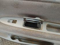 Обшивка двери задней правой (дверная карта) 3EIBN9 Toyota Avensis Verso купить