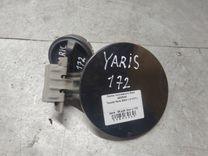 Лючок топливного бака 4G23W0 Toyota Yaris купить с доставкой