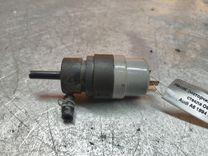 Насос (моторчик) омывателя стекла O9R757 Audi A6 - Фото 1