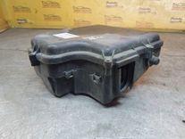 Короб предохранителей CQ8N0X Volkswagen Passat - Фото 3