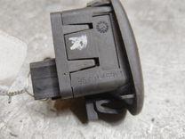 Кнопка стеклоподъемника переднего правого YRT28C Citroen C3 купить на авторазборке