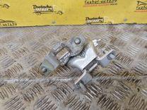 Петля двери передней правой MW379X Mitsubishi Carisma купить в магазине запчастей бу