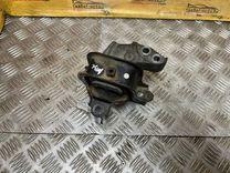 Подушка крепления двигателя 51ZPO0 Toyota Yaris