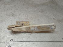 Петля капота правая UHQ6HJ Audi A4 - Фото 2