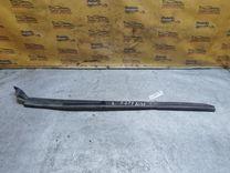 Уплотнитель стекла лобового 2D7V6Z Peugeot 607