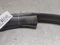 Уплотнитель двери передней правой OTUK0F Toyota Avensis купить на авторазборке