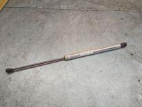 Амортизатор капота FB4RR2 Volkswagen Golf - Фото 1