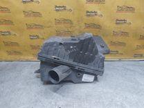 Корпус воздушного фильтра 1WXB19 Toyota Avensis