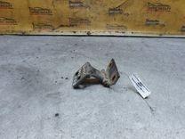 Петля двери передней правой UBL6P9 Renault Espace