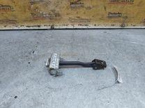 Ограничитель открывания двери задней JUTX2Q Ford Focus - Фото 1