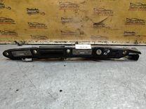 Накладка подсветки номера 543P91 Volkswagen Passat - Фото 1