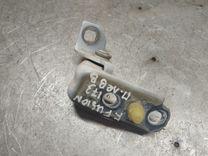 Петля двери передней левой UBMAOJ Ford Fusion undefined