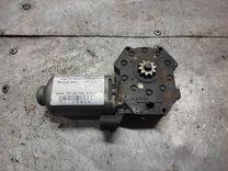 Моторчик стеклоподъемника задний левый J4YPCB Renault Safrane