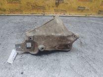 Кронштейн КПП G829AD Audi 80