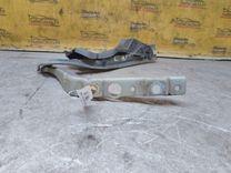 Петля капота левая 93753M Peugeot 407 купить на авторазборке