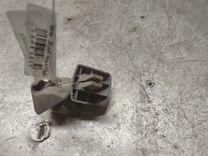 Крепление (крючок) солнцезащитного козырька 80H663 Ford Mondeo купить с доставкой