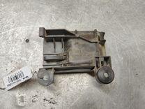 Ручка внутренняя задняя правая 92OVUX Opel Vectra купить