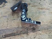 Петля двери передней правой 575188 Volkswagen Passat купить