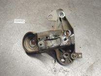 Кронштейн двигателя BHN75I Audi A4
