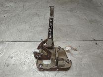 Крюк капота ZLFWQA Audi A4 - Фото 1