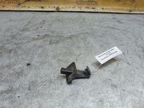 Крепление шторки двери YVL7Q3 Ford Galaxy