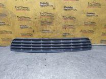 Заглушка (решетка) в бампер передний SZP92I Audi 80