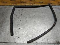 Уплотнитель двери задней правой BB8CS4 Volvo XC70