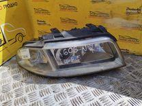 Фара правая 6J2L8M Audi A4