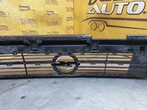 Решетка радиатора UJ72R4 Opel Astra undefined
