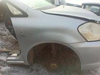 Крыло переднее правое 00E419 Toyota Avensis Verso