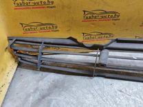 Заглушка (решетка) в бампер передний Q3DZEP Audi 100 купить