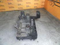 Полка аккумулятора 23L25X Volkswagen Touran - Фото 3
