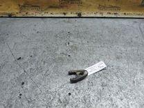 Скоба (кронштейн) крепления форсунки 9IG4ZX Renault Scenic