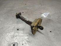 Ограничитель открывания двери задней 2XV85M Volvo V40