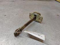 Ограничитель открывания двери задней NG0IL5 Volkswagen Passat - Фото 2