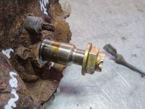 Кулак задний правый VM6V7E Kia Shuma купить с доставкой