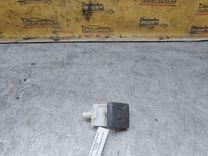 Ручка открывания капота 1LPL8F Toyota Corolla