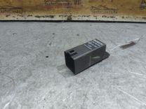 Реле накала свечей 0UZEH3 Volkswagen Jetta - Фото 1