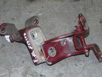 Петля двери передней правой 7LFX86 Ford Mondeo купить в магазине запчастей бу