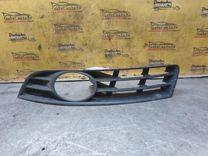 Заглушка (решетка) в бампер передний 86O7KG Volkswagen Passat undefined