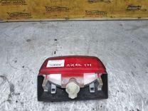 Стоп-сигнал VZYC9U Nissan Micra - Фото 1