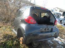 Уплотнитель двери задней левой Q8J1GO Toyota Aygo