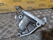 Крепление ТНВД H2H5E6 Peugeot 406 - Фото 3