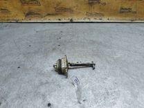 Ограничитель открывания двери задней 7N9856 Rover 600