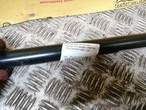 Амортизатор крышки багажника (3-5 двери) VSAF7W Kia Carnival - Фото 3